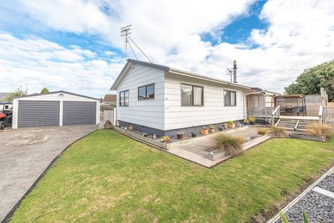 Photo of property in 29 Laird Street, Castlecliff, Whanganui, 4501