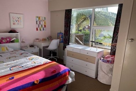 Photo of property in 70 Oriel Avenue, Tawa, Wellington, 5028