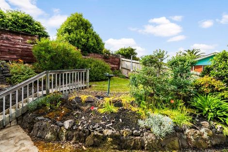 Photo of property in 11 Mountain Road, Morningside, Whangarei, 0110