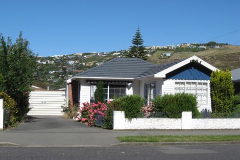 Photo of property in 63 Wakefield Avenue, Sumner, Christchurch, 8081