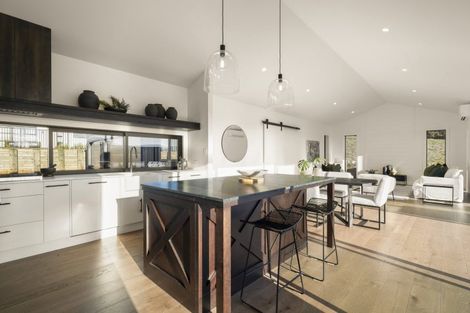 Photo of property in 10 Kerr Crescent, Patumahoe, 2679