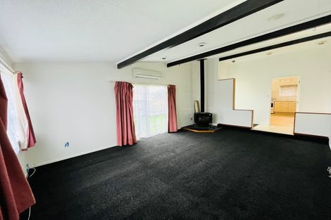 Photo of property in 13 Helms Place, Manurewa, Auckland, 2102