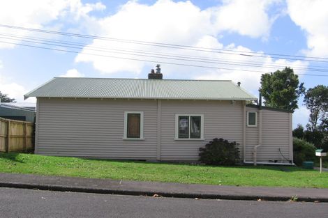 Photo of property in 2a Sarona Avenue, Glen Eden, Auckland, 0602