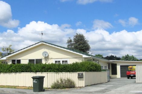 Photo of property in 5b Roband Crescent, Brown Owl, Upper Hutt, 5018