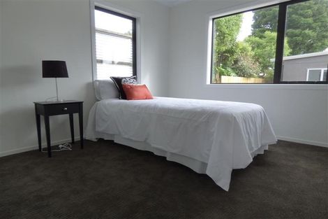 Photo of property in 88a Pioneer Road, Moturoa, New Plymouth, 4310