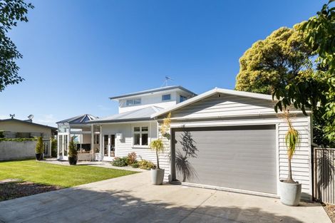 Photo of property in 117 Priestley Terrace, Bluff Hill, Napier, 4110