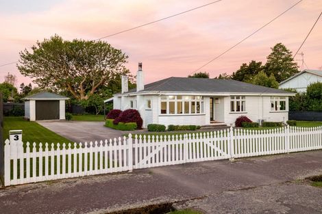 Photo of property in 3 Paterson Street, Pahiatua, 4910
