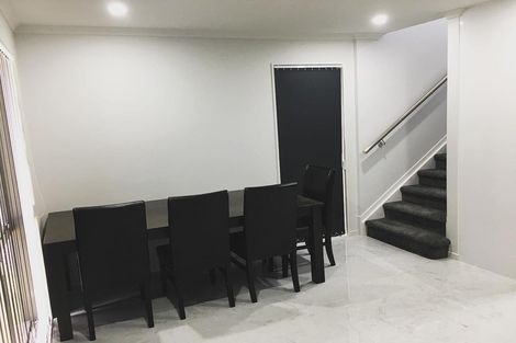 Photo of property in 425d Great South Road, Opaheke, Papakura, 2113