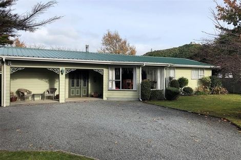 Photo of property in 58a Plateau Road, Te Marua, Upper Hutt, 5018