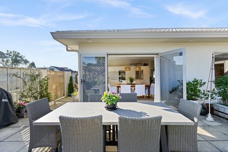 Photo of property in 17c Hetley Crescent, Taradale, Napier, 4112