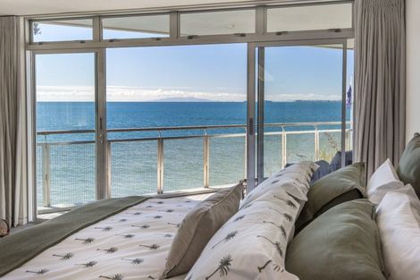 Photo of property in 67 Rothesay Bay Road, Rothesay Bay, Auckland, 0630