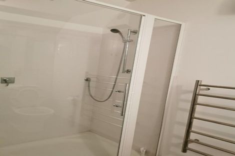 Photo of property in 65 Saddleback Grove, Karori, Wellington, 6012