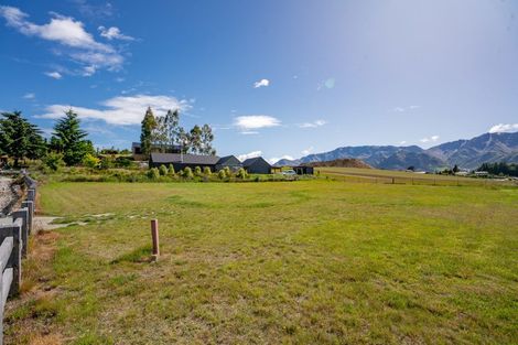 Photo of property in 13 Skylark Place, Lake Hawea, 9382