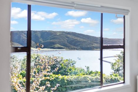 Photo of property in 47 Kiriwai Road, Paremata, Porirua, 5024