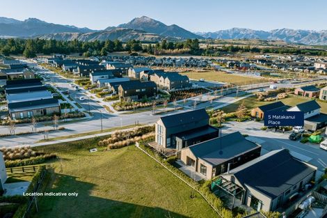 Photo of property in 5 Matakanui Lane, Wanaka, 9305