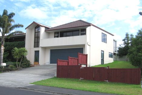 Photo of property in 2 White Heron Drive, Massey, Auckland, 0614