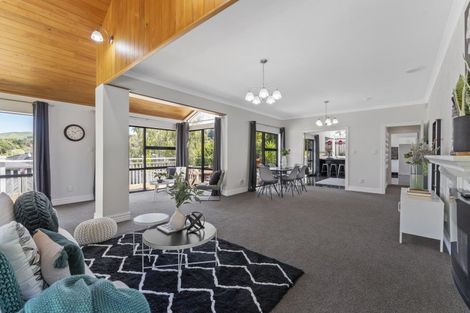 Photo of property in 15 Observatory Close, Whitby, Porirua, 5024