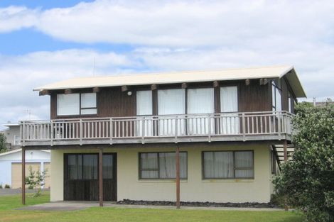 Photo of property in 74 Bway Road, Waihi Beach, 3611