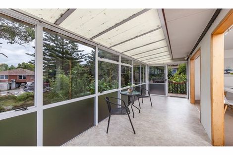 Photo of property in 31 John Davis Road, Mount Roskill, Auckland, 1041