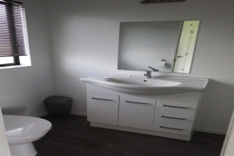 Photo of property in 379 One Tree Point Road, One Tree Point, 0118