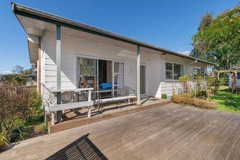 Photo of property in 15 Gem Street, Pukehangi, Rotorua, 3015