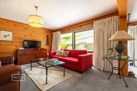 Photo of property in 1 Bathurst Street, Silverstream, Upper Hutt, 5019