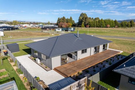 Photo of property in 22 Marakura Drive, Te Anau, 9600