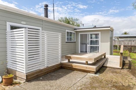 Photo of property in 40 Mcphee Street, Dannevirke, 4930