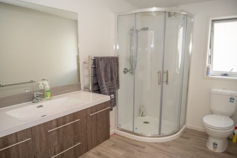 Photo of property in 13 Protea Drive, Cable Bay, 0420