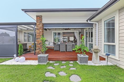 Photo of property in 17 Rakaia Way, Poraiti, Napier, 4112