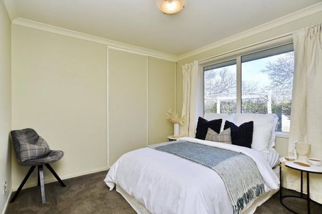 Photo of property in 8 Ross Place, Northwood, Christchurch, 8051