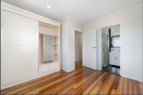 Photo of property in 17 Kohinoor Avenue, Mangere, Auckland, 2022