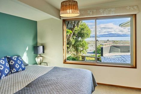 Photo of property in 42 Pukatea Street, Eastbourne, Lower Hutt, 5013