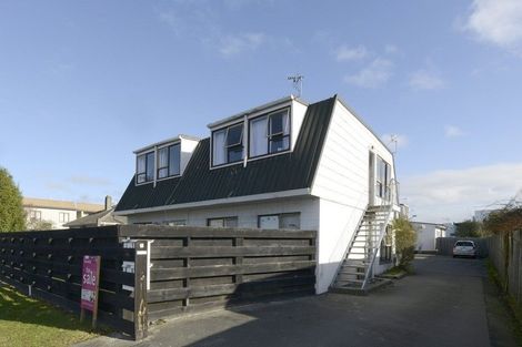 Photo of property in 2/43 Brockworth Place, Riccarton, Christchurch, 8011