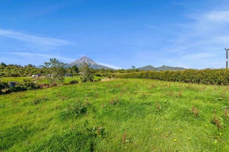 Photo of property in 2175 Egmont Road, Kaimiro, 4386