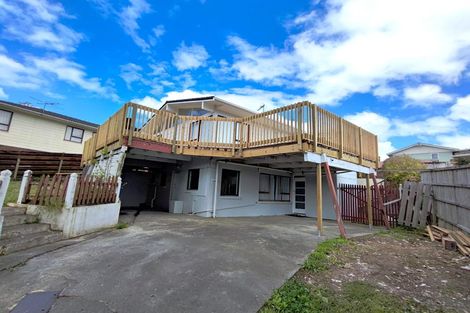 Photo of property in 4 Contessa Drive, Glenfield, Auckland, 0629