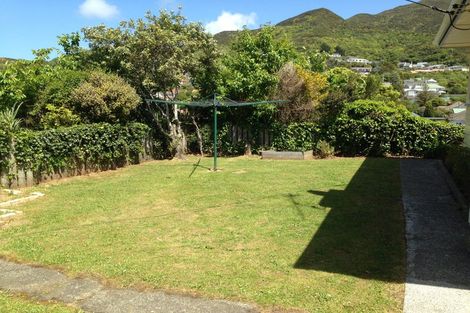 Photo of property in 4a Thurleigh Grove, Karori, Wellington, 6012