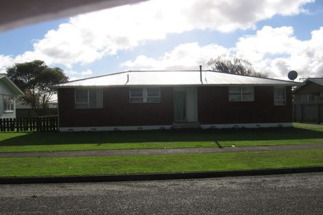 Photo of property in 6 Halswell Crescent, Westbrook, Palmerston North, 4412