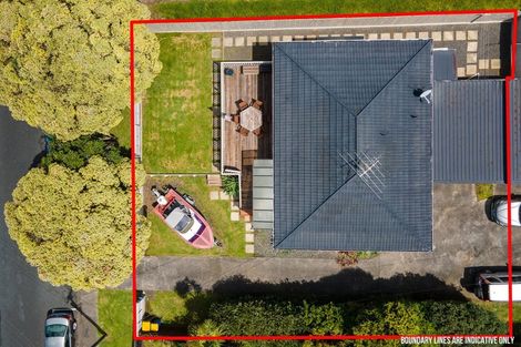 Photo of property in 1/12 Kauri Glen Road, Northcote, Auckland, 0627