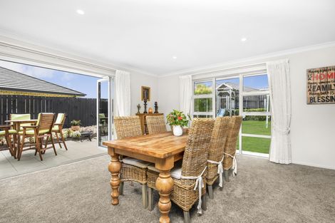 Photo of property in 8 Vivien Place, Patumahoe, Pukekohe, 2679