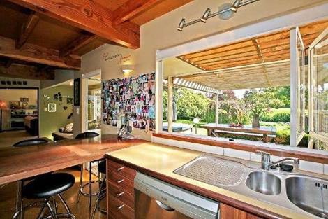 Photo of property in 33a Ferry Road, Clive, 4102