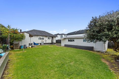 Photo of property in 19 Awatere Street, Clover Park, Auckland, 2023