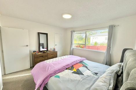 Photo of property in 65 Riverpark Crescent, Henderson, Auckland, 0610