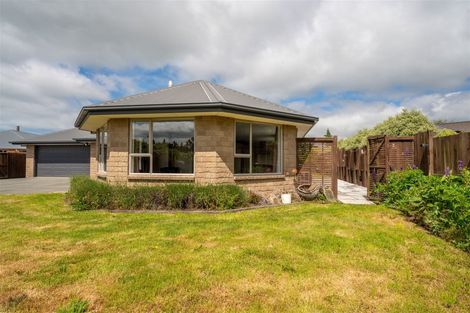 Photo of property in 23 Grove Avenue, Weston, Oamaru, 9401