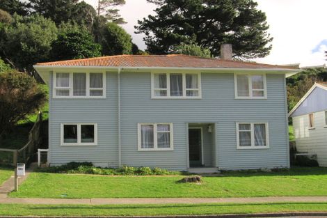 Photo of property in 203 Sievers Grove, Cannons Creek, Porirua, 5024