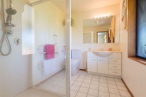 Photo of property in 301 School Road, West Eyreton, Rangiora, 7475