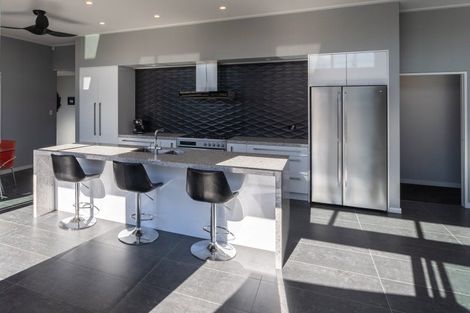 Photo of property in 30a Moana Street, Otaki Beach, Otaki, 5512