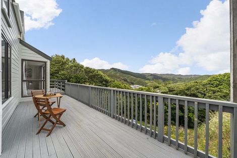 Photo of property in 66 Woodhouse Avenue, Karori, Wellington, 6012