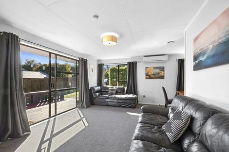 Photo of property in 4 Ward Place, Marfell, New Plymouth, 4310