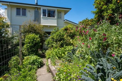 Photo of property in 35 Goldsmith Road, Hospital Hill, Napier, 4110